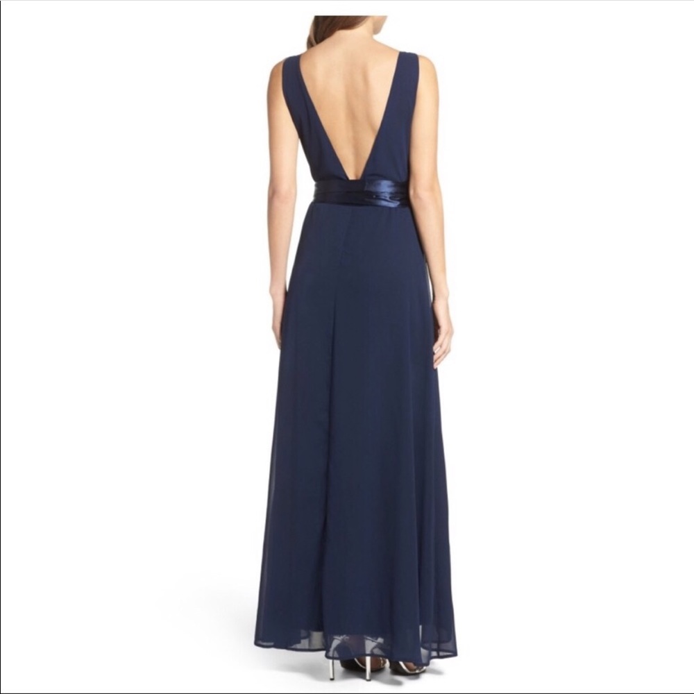 Lulus belted v back chiffon gown- S, navy